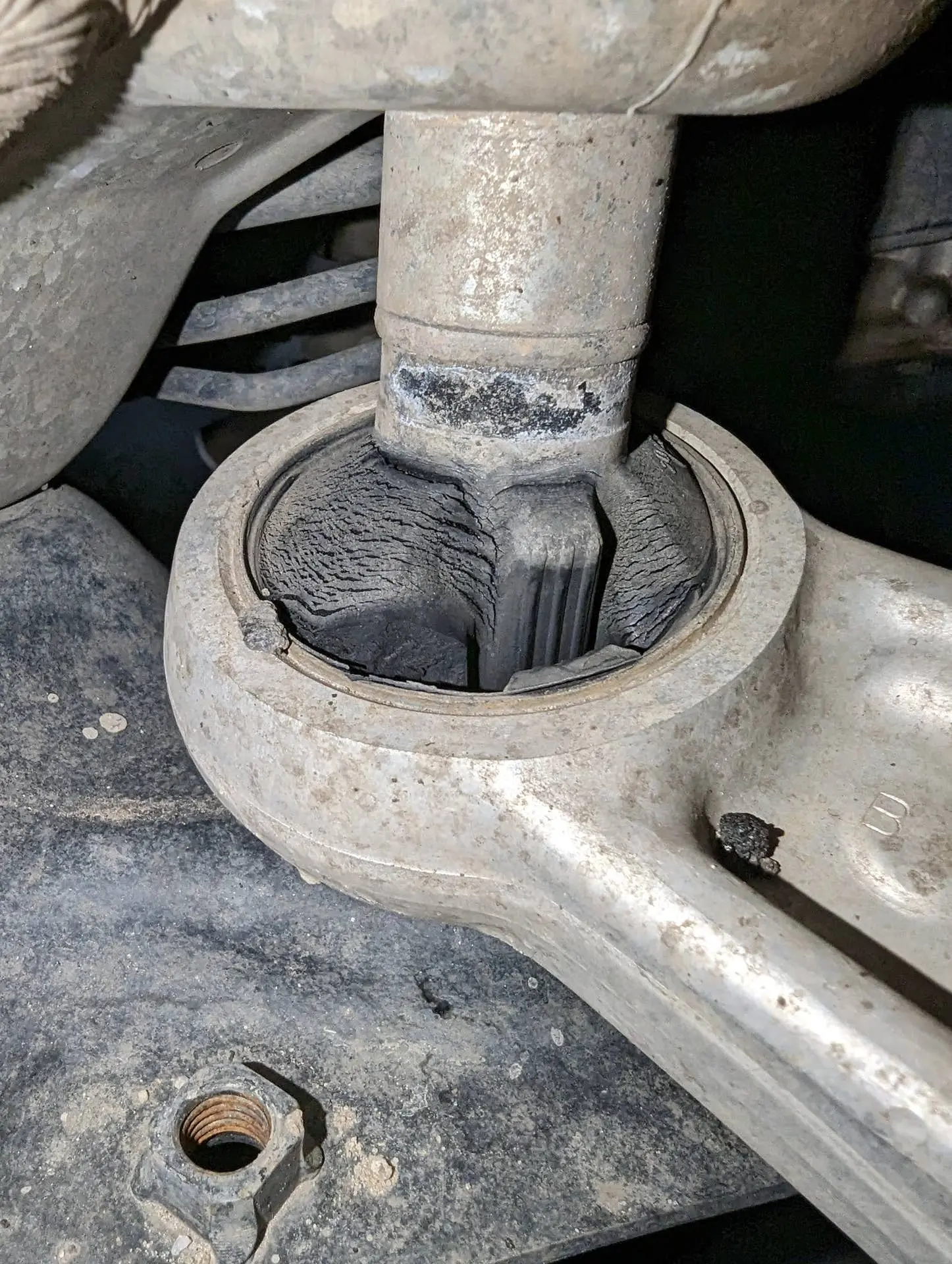 What Causes Control Arm Bushings to Fail? Engineering Insights for Smart Replacement